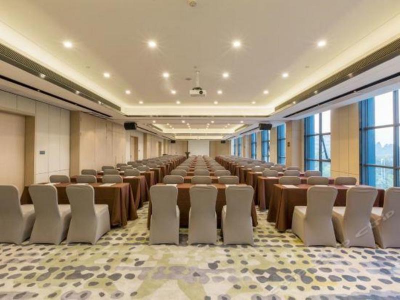 Shenzhen Bantian Huaweizhongcheng Atour Hotel Exteriér fotografie